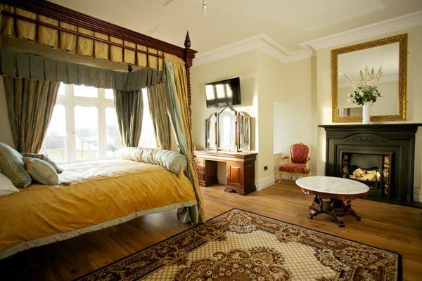 St Columbs House Bed and Breakfast Buncrana Eksteriør billede